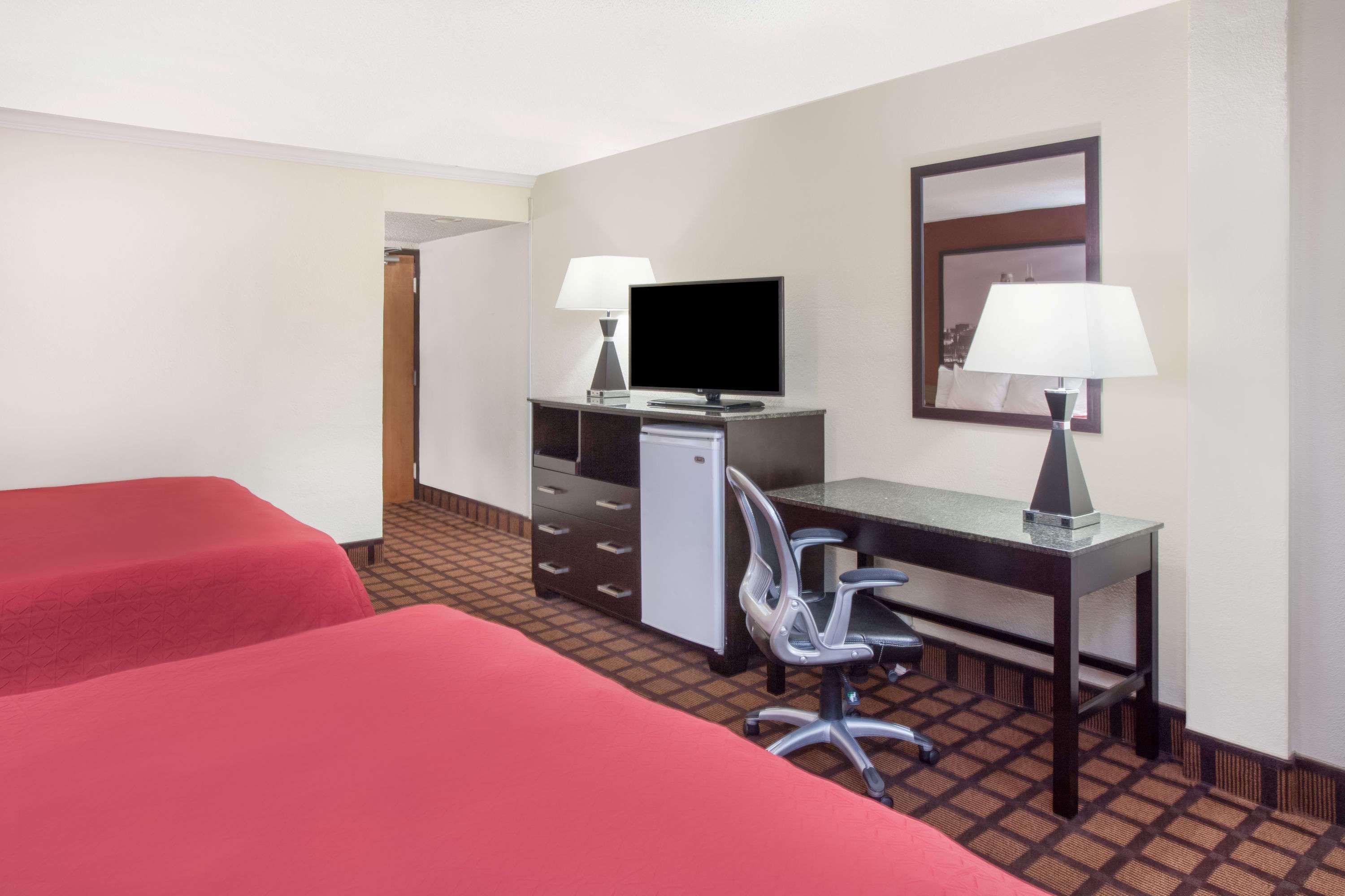 Super 8 By Wyndham Chicago Il Hotel Exterior foto