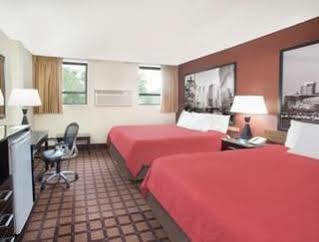 Super 8 By Wyndham Chicago Il Hotel Exterior foto